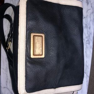 Marc Jacob’s tri color cross body purse